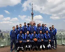 湖人惨败给费城76人比赛