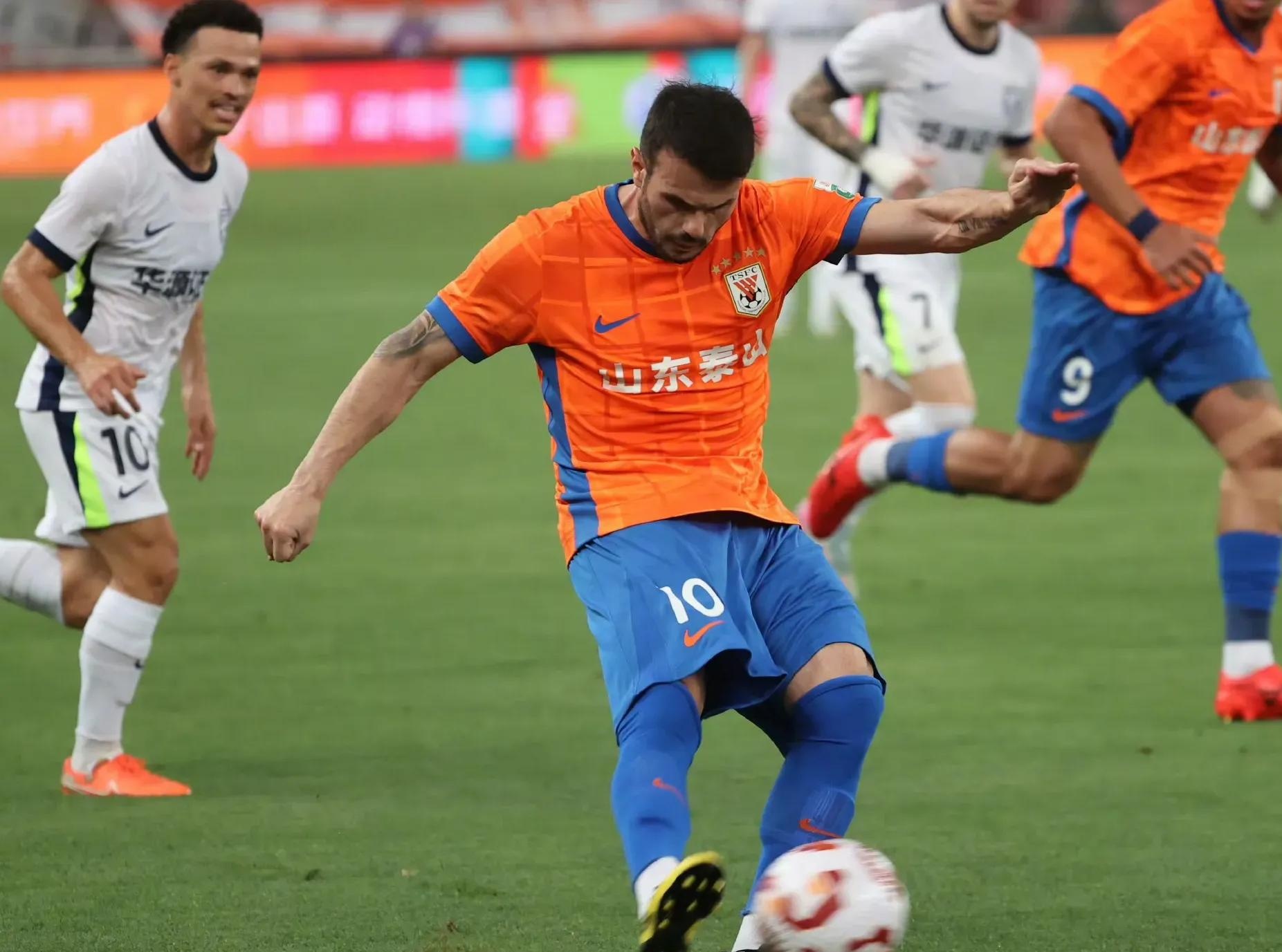 山东男篮转会期造点机会，志在欧联名次提升，压力陡增，身体对抗强度拉满(山东高速男篮引援新情况最新消息)