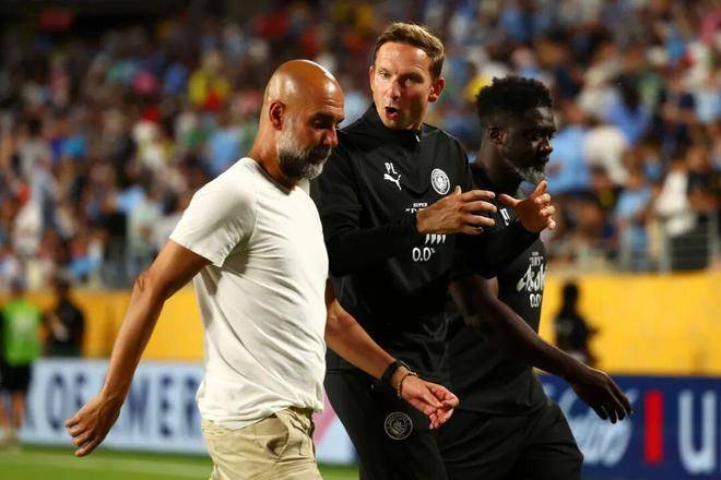 包含荷甲转会期再迎强敌,曼城防线松动,主帅态度——话题不断,资深球员宣示担当的词条 包含荷甲转会期再迎强敌,曼城防线松动,主帅态度——话题不断,资深球员宣示担当的词条