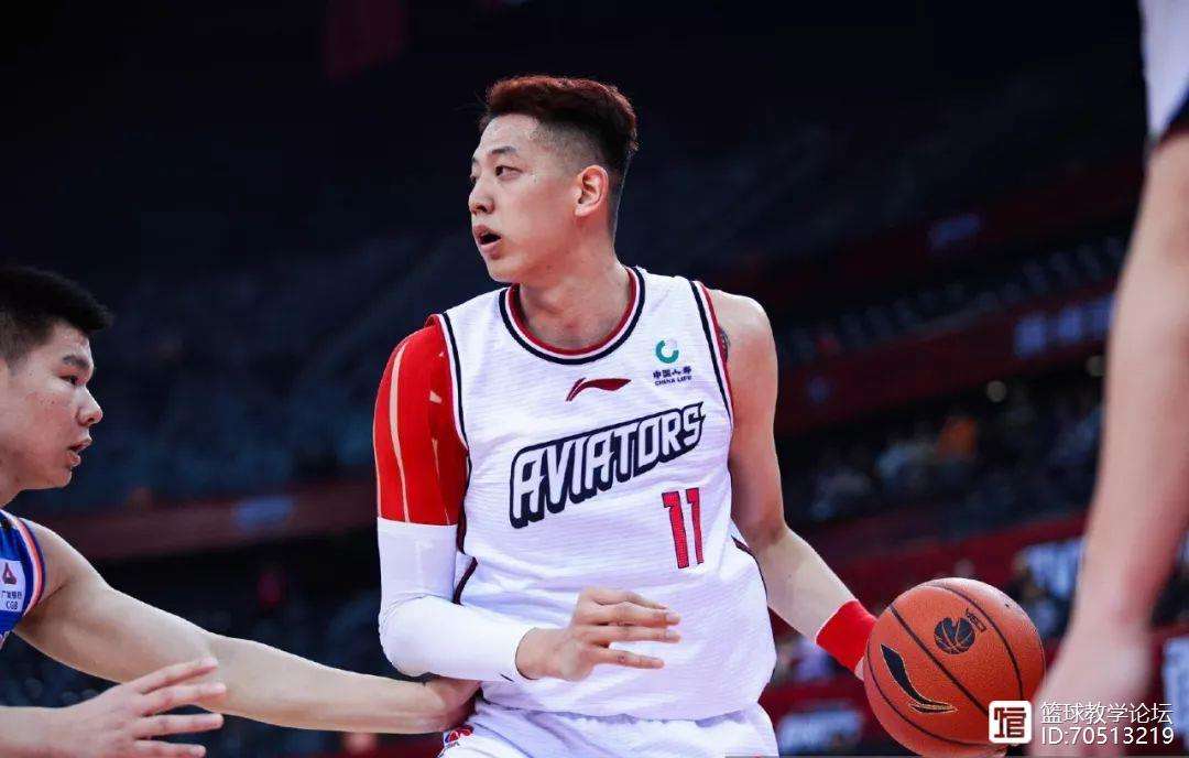 门兴格拉德巴赫内部会议纪要流出：今夜绝杀压哨；CBA季后赛使命明确；细节决定成败的简单介绍