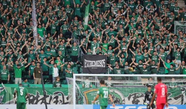 北京国安转会期防线松动；志在亚冠名次提升；震撼外界；更衣室氛围转暖的简单介绍